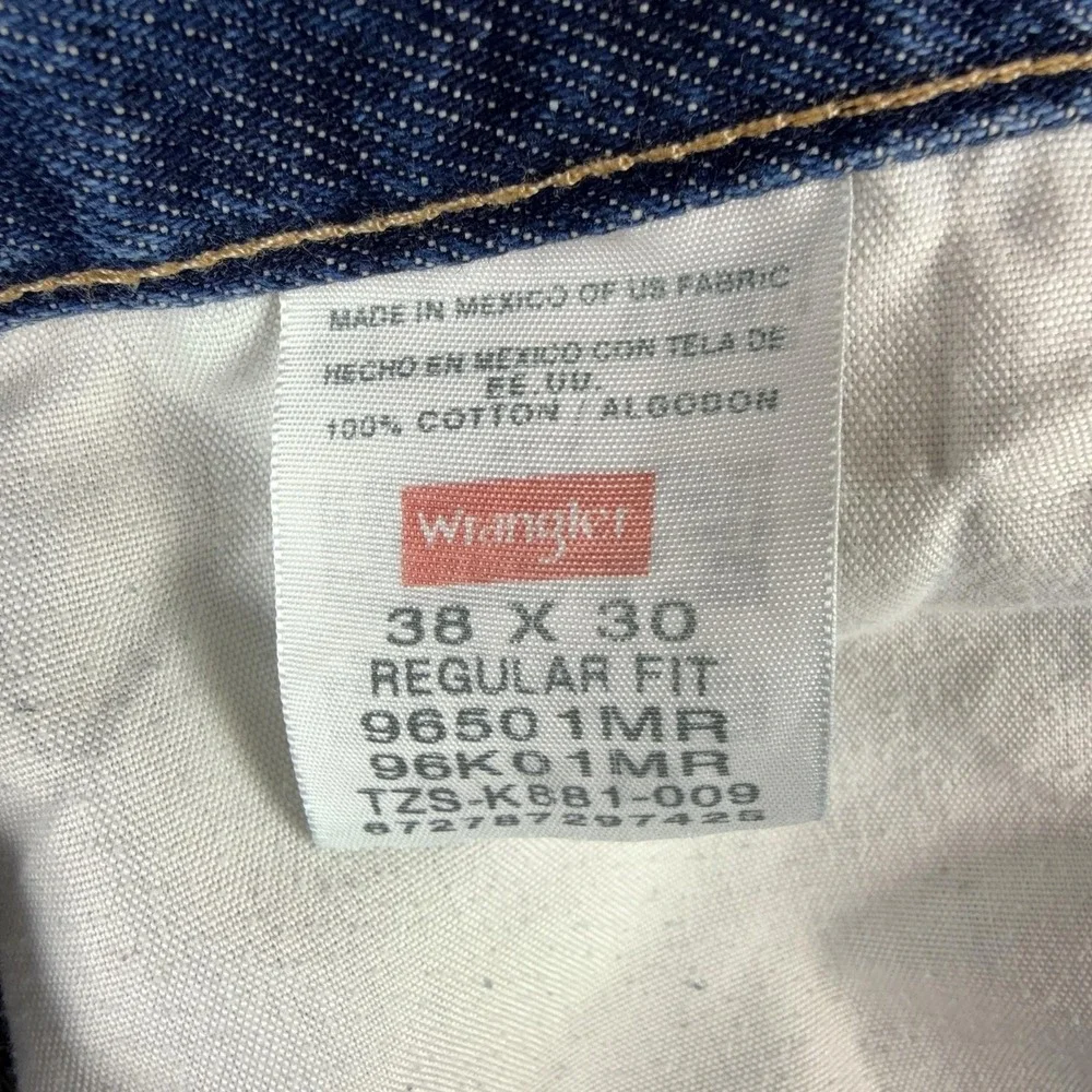 Wrangler Jeans Mens 38x30 Blue Medium Wash Denim Regular Straight Leg 96501MR